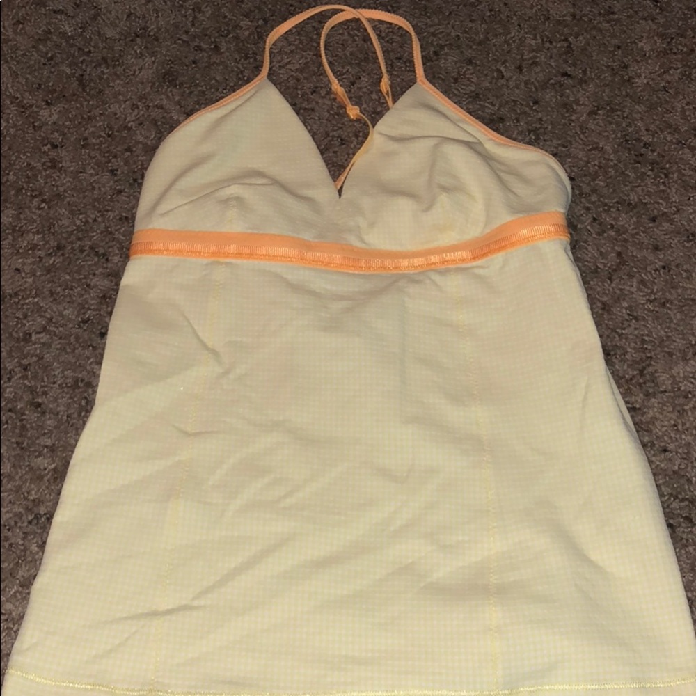 Lululemon top